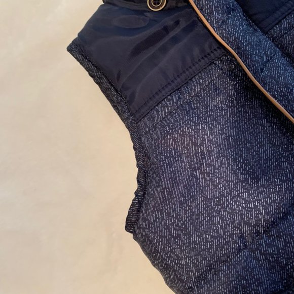 Boys Rock Navy Puffer Vest Size 3T - Picture 4 of 16